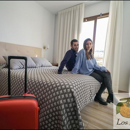 Hostal Y Apartamento Rural Los Naranjos Otel Melegis Dış mekan fotoğraf