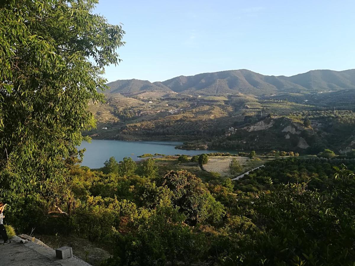 Hostal Y Apartamento Rural Los Naranjos Melegis Dış mekan fotoğraf