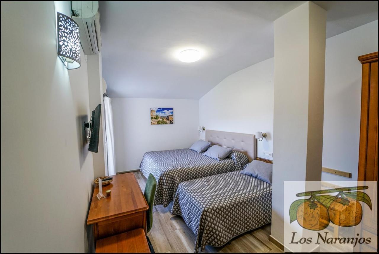 Hostal Y Apartamento Rural Los Naranjos Melegis Dış mekan fotoğraf