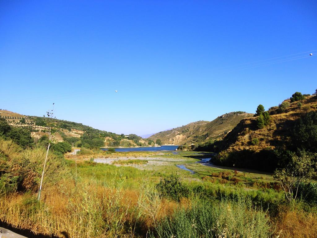 Hostal Y Apartamento Rural Los Naranjos Otel Melegis Oda fotoğraf